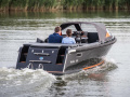 Maxima 600 Konzolová loď