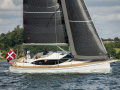 Faurby 420 DS deck saloon