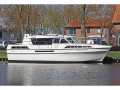 C.J. Broom & Sons Ltd Broom 37 Crown Motoryacht