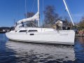 Hanse 320 Plachetní jachta