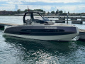 Invictus GT320 Sportovní loď