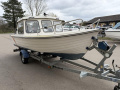 Uttern ????️ Uttern 5600 MR med Suzuki 50 HK KU Kajütboot