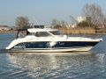 Aquador 26 Hardtop Motoros yacht