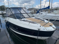 Quicksilver Activ 755 Cruiser med F225 M Kajütboot