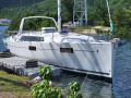 Beneteau Oceanis Plachetní jachta