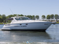 Tiara 4300 Sovran Motoryacht
