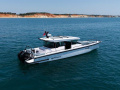 Axopar 37XC Cross Cabin Motor yacht