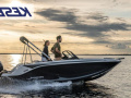 Bayliner M17 Kajutový člun