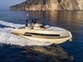 Invictus GT 320 Motorna jahta