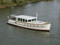 Serious Yachts Gently Low Bridge 45 Sedan Motoryacht