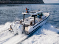 Axopar 38 Sun-Top Sport boat