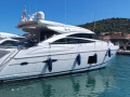 Princess V72 Moottorijahti