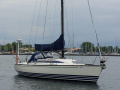 X 382 Plachetní jachta