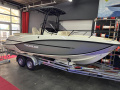 Quicksilver 705 Open + Mercury F200XL V6 Center console