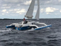 B32 Trimarã