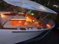 Classic Vintage Style Custom Motorboat Barco de pesca