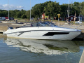 Finnmaster T8 Motorová jachta