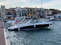Sea Ray 290 SLX Deckboot