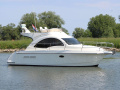 Rodman 30 Cruiser Flybridge Flybridge