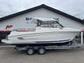 Beneteau Antares 780 med 225 hk Yamaha-EFI 4 takt Kamaralı Tekne