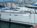Dufour 40E Performance Racing boat