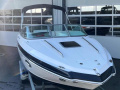 Chaparral 225SSI Sürat Teknesi