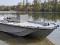 South Dragons 610 Predator Deck Boat