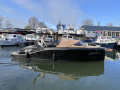 TendR 27 Cabin Inboard Motoryat