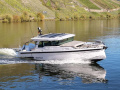 Axopar 38 XC Cross Cabin Sport boat