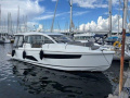 Sealine C330 Motoryacht