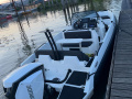 IRON 767 Sportboot