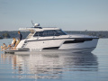 Aquador 300 HT Sport boat