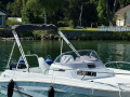 Jeanneau Cap Camarat 5.5 WA Yate a motor