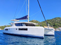 Robertson&Caine Leopard 45 Catamarano