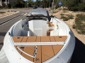 Valory V570 Bowrider