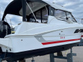 Beneteau Antares 8.80 - 250 Hp Mercury Styrhusbåt