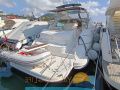 Cruisers 5470 Express Iate a motor