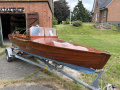 Oldtimer Holzboot mit Elektromotor Dinghy