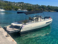 Invictus GT280 Kabinski brod