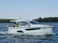 Sealine C330 Motor yacht