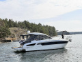 Bavaria S33 HT Yacht a motore