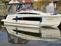 Balt 818 Titanium Bateau à cabine