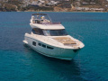 Prestige 550 Flybridge Flybridge