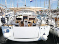 Jeanneau Sun Odyssey 440 Jadralna jahta