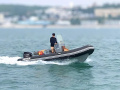 3D Tender 3D Tender Gumenjak s čvrstim trupom