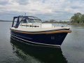 Kent 28 Launch Yacht a motore