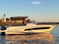 Jeanneau Cap Camarat 9.0 WA Center Console