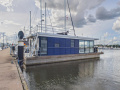 Floating Home 44 Brod-kuća