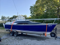 MacGregor 26M Motorna jedrilica