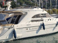 Sealine 350 Fly Motoros yacht